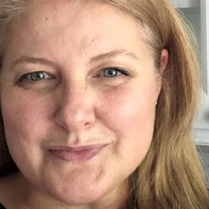 Erin L. Downes